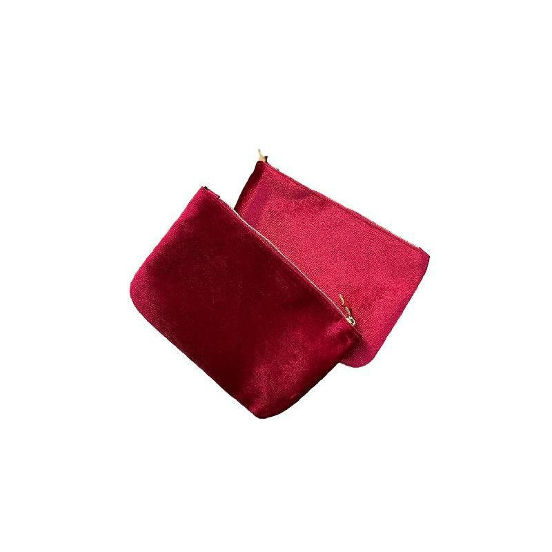 L oreal pochette velluto rosso